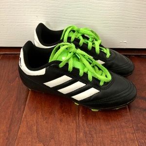 Boys Adidas soccer cleats size 13 1/2